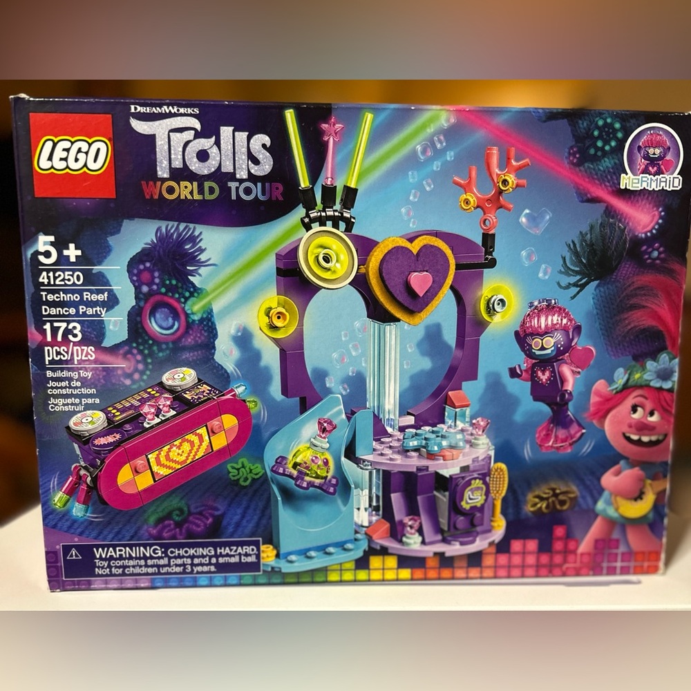 LEGO TROLLS Set #41250 “Techno Reef Dance Party” Complete w Manuals(2) & Box